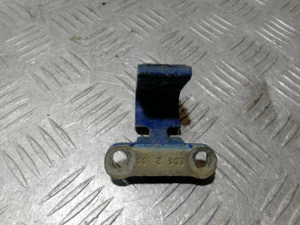 Петля багажника левая Skoda Fabia 2007 2015