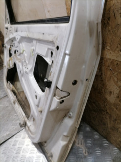 Дверь передняя правая Skoda Octavia 2000 2011