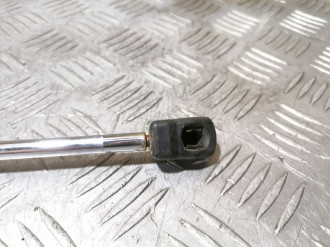 Амортизатор двери багажника Skoda Octavia 2000 2011