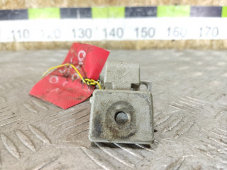 Петля багажника левая Skoda Octavia 2000 2011