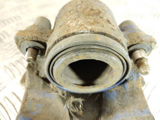 Суппорт передний левый Skoda Fabia 2007 2015