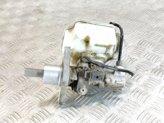 Цилиндр тормозов главный Skoda Octavia 2004 2013