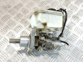 Цилиндр тормозов главный Skoda Octavia 2004 2013