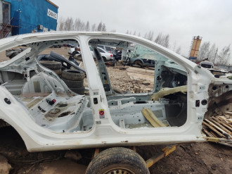 Порог со стойкой правой Skoda Octavia 2004 2013