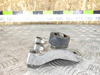 Кронштейн двигателя Skoda Fabia 2007 2015