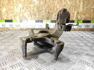 Кулак поворотный передний левый Skoda Fabia 2007 2015