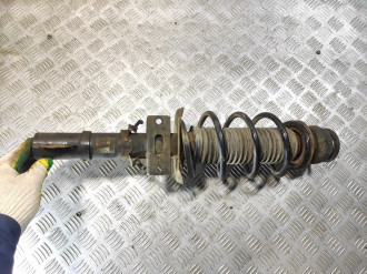 Амортизатор передний правый Skoda Fabia 2007 2015