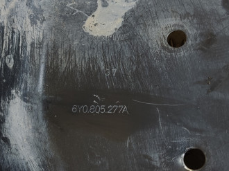 Планка под лобовое стекло Skoda Fabia 1997 2007