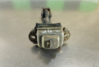 Ограничитель двери задний Skoda Fabia 1997 2007