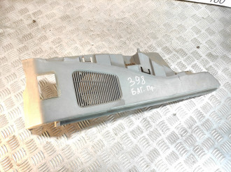 Обшивка багажника правая Skoda Octavia 2000 2011