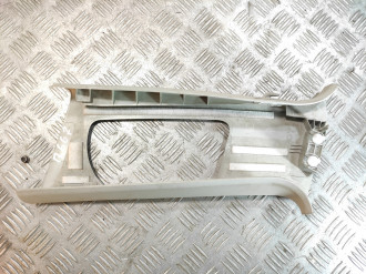 Обшивка стойки правая Skoda Octavia 2004 2013