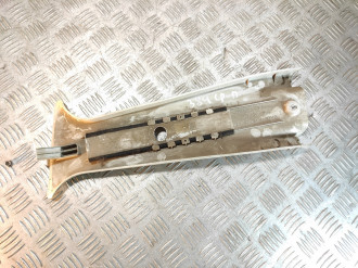 Обшивка стойки правая Skoda Octavia 2000 2011