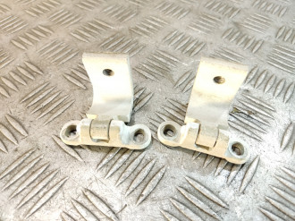 Петля багажника левая Skoda Fabia 2007 2015