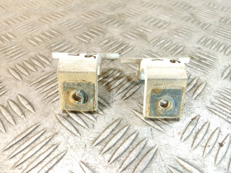 Петля багажника левая Skoda Fabia 2007 2015