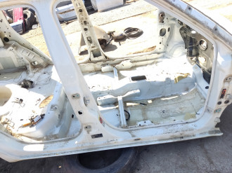 Порог со стойкой правой Skoda Fabia 2007 2015