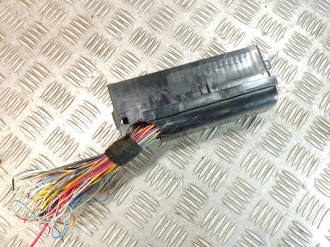 Блок предохранителей салонный Skoda Fabia 2007 2015