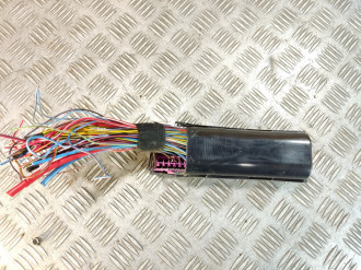 Блок предохранителей салонный Skoda Fabia 2007 2015