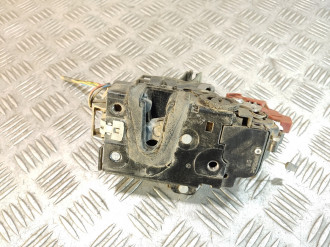 Замок двери задней правой Skoda Fabia 2007 2015