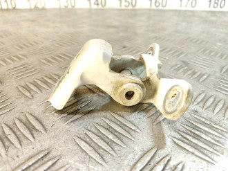 Петля двери задней правой нижняя Skoda Fabia 2007 2015