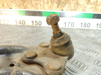 Рычаг передний правый нижний Skoda Fabia 2007 2015