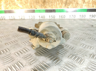 Суппорт передний правый Skoda Fabia 2007 2015