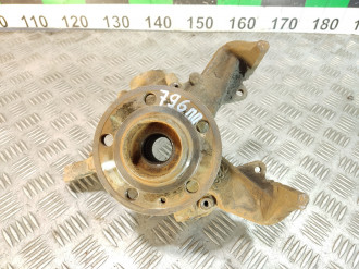 Кулак поворотный передний правый Skoda Fabia 2007 2015