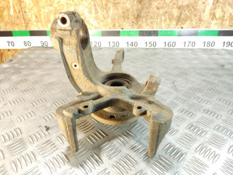 Кулак поворотный передний правый Skoda Fabia 2007 2015