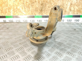 Кулак поворотный передний правый Skoda Fabia 2007 2015