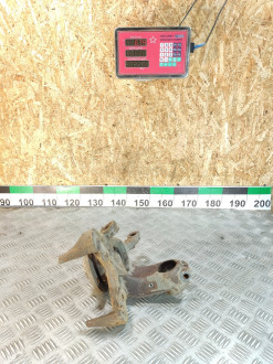 Кулак поворотный передний левый Skoda Fabia 2007 2015