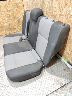 Сиденье заднее Skoda Fabia 2007 2015