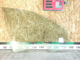 Стекло двери передней правой Skoda Octavia 2004 2013