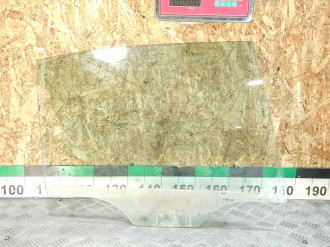 Стекло двери задней правой Skoda Octavia 2004 2013