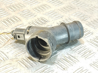 Тройник системы охлаждения Skoda Octavia 2004 2013