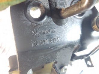 Ответная часть замка багажника Skoda Octavia 2004 2013