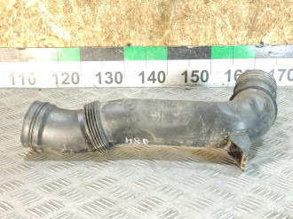 Патрубок воздушного фильтра Skoda Octavia 2004 2013