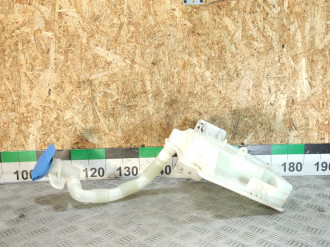 Бачок омывателя лобового стекла Skoda Octavia 2004 2013