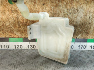 Бачок омывателя лобового стекла Skoda Octavia 2004 2013