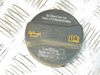 Крышка маслозаливной горловины Skoda Octavia 2004 2013