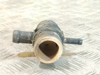 Тройник системы охлаждения Skoda Octavia 2004 2013