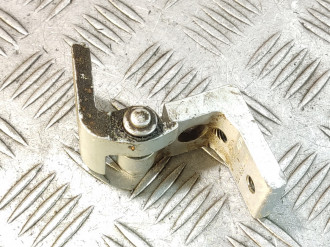 Петля двери задней правой верхняя Skoda Octavia 2004 2013