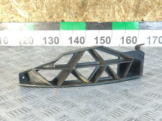 Направляющая бампера Skoda Octavia 2004 2013