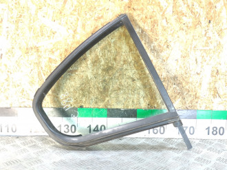 Стекло двери задней правой форточка Skoda Octavia 2004 2013