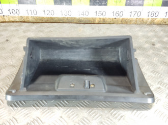 Бардачок Ssang yong Rexton 2001-2006