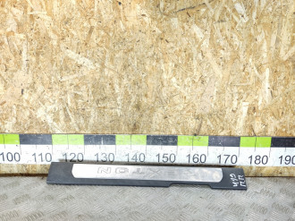 Накладка порога внутренняя передняя правая Ssang yong Rexton 2001-2006