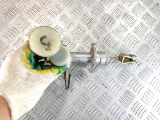 Цилиндр сцепления главный Ssang yong Rexton 2001-2006