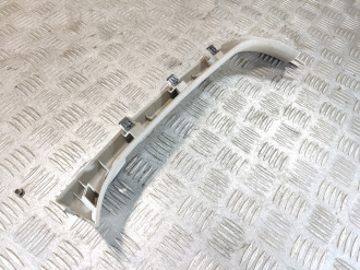 Обшивка крышки багажника Ssang yong Rexton 2001-2006