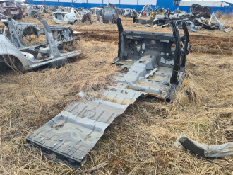 Порог со стойкой правой Ssang yong Rexton 2001-2006