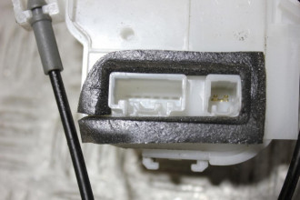 Замок двери задней левой Subaru Forester S12