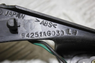 Крышка зеркала внутренняя левая Subaru Outback B13