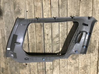 Обшивка стойки правая Subaru Forester S11